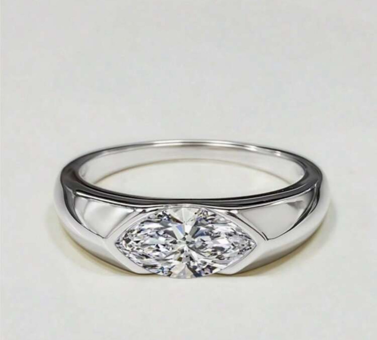 Angel eye ring