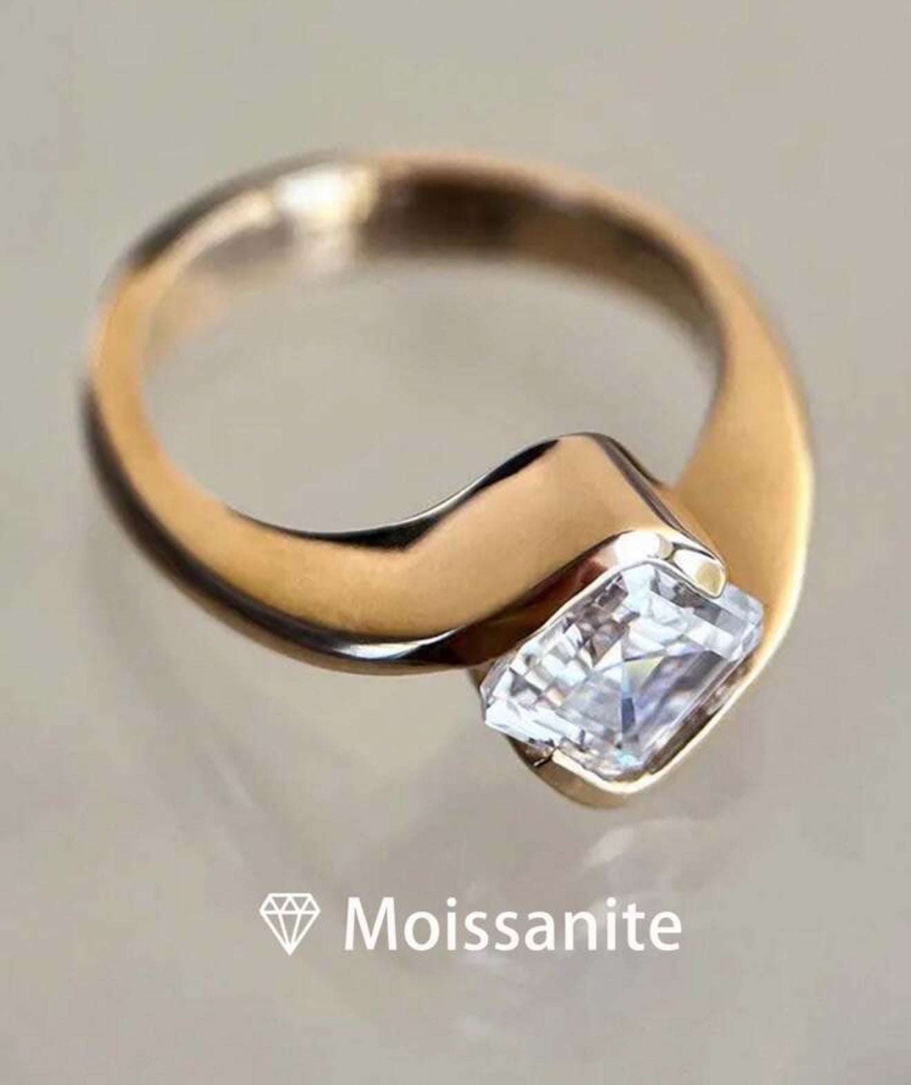 The secret ring